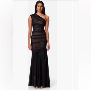 elliatt vienna black one shoulder ruched mesh maxi gown dress size large NEW